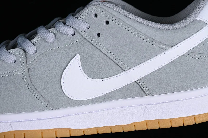 All Categories Nk SB Dunk Series Nk SB Dunk Low Low-top sneakers Cost-effective version Nk SB Dunk Low "Grey Gum" gray raw rubber SB low-top casual sneakers DV5464-001